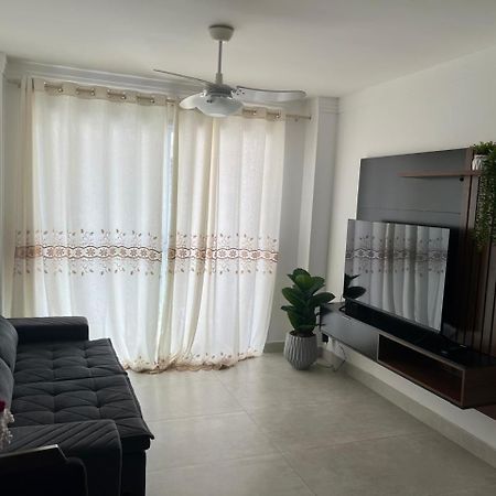 Beleza De Apartamento 300 Metros Da Praia Γκουαρούχα Εξωτερικό φωτογραφία