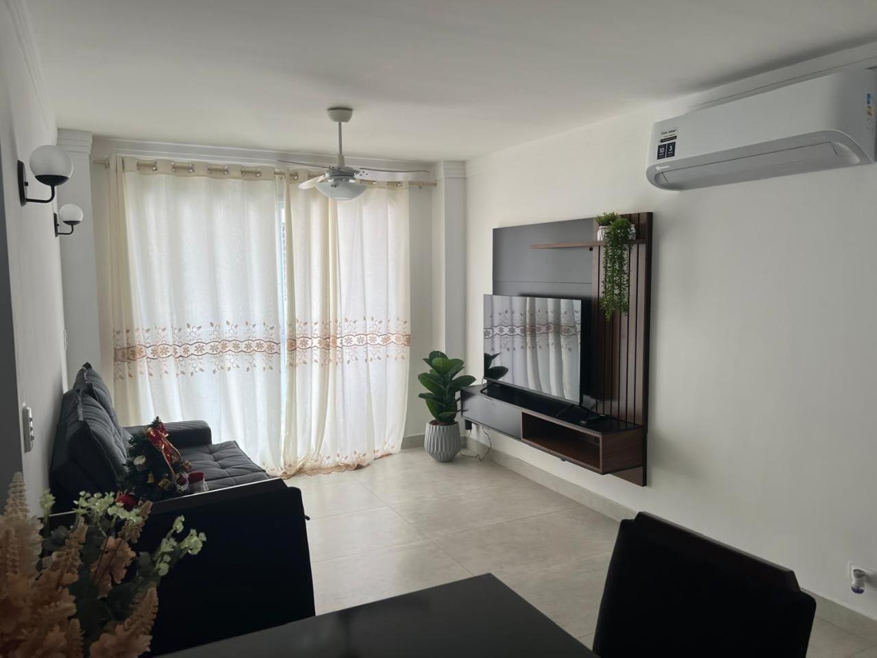 Beleza De Apartamento 300 Metros Da Praia Γκουαρούχα Εξωτερικό φωτογραφία