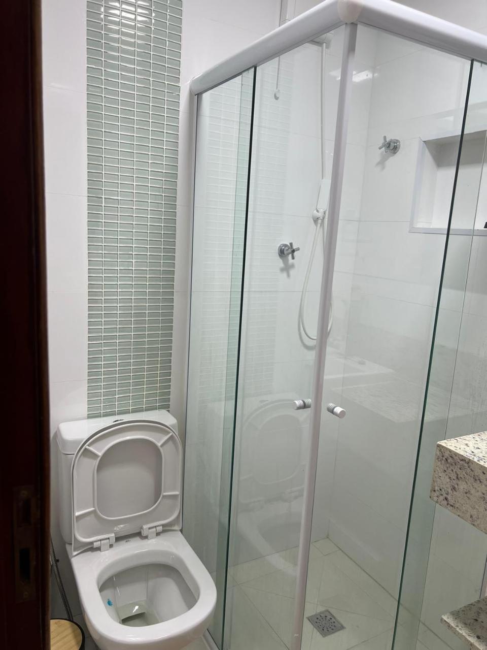 Beleza De Apartamento 300 Metros Da Praia Γκουαρούχα Εξωτερικό φωτογραφία